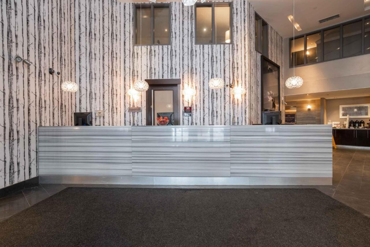 Sandman Signature Edmonton South Hotel Extérieur photo