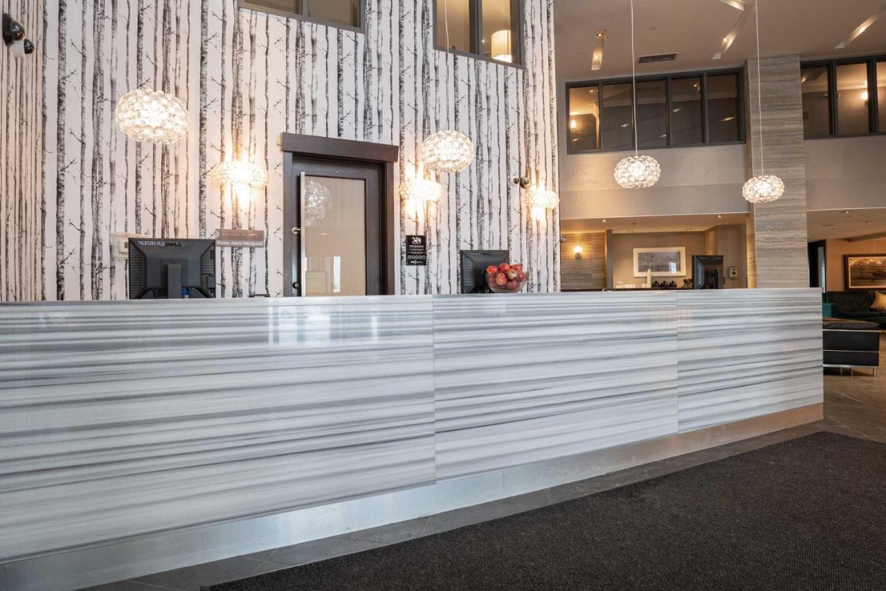 Sandman Signature Edmonton South Hotel Extérieur photo