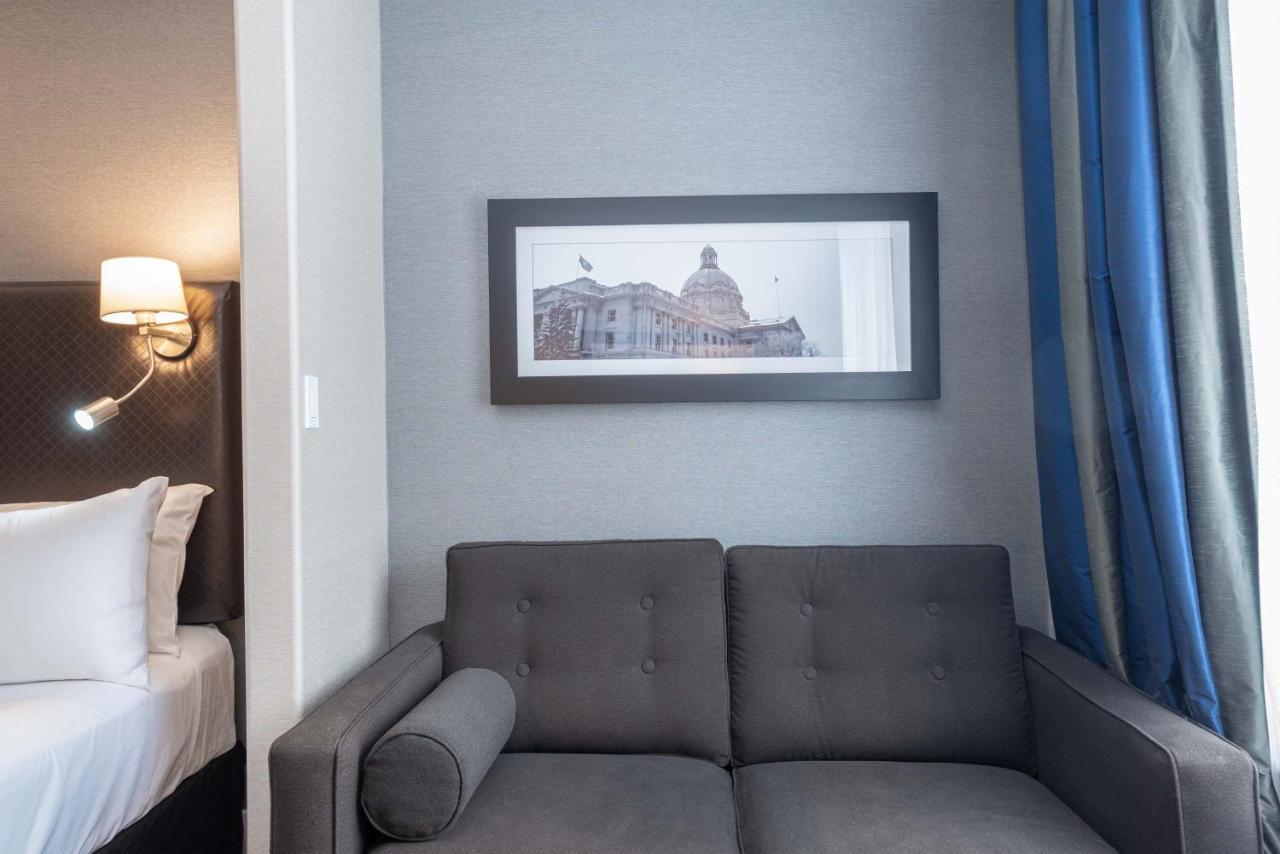 Sandman Signature Edmonton South Hotel Extérieur photo