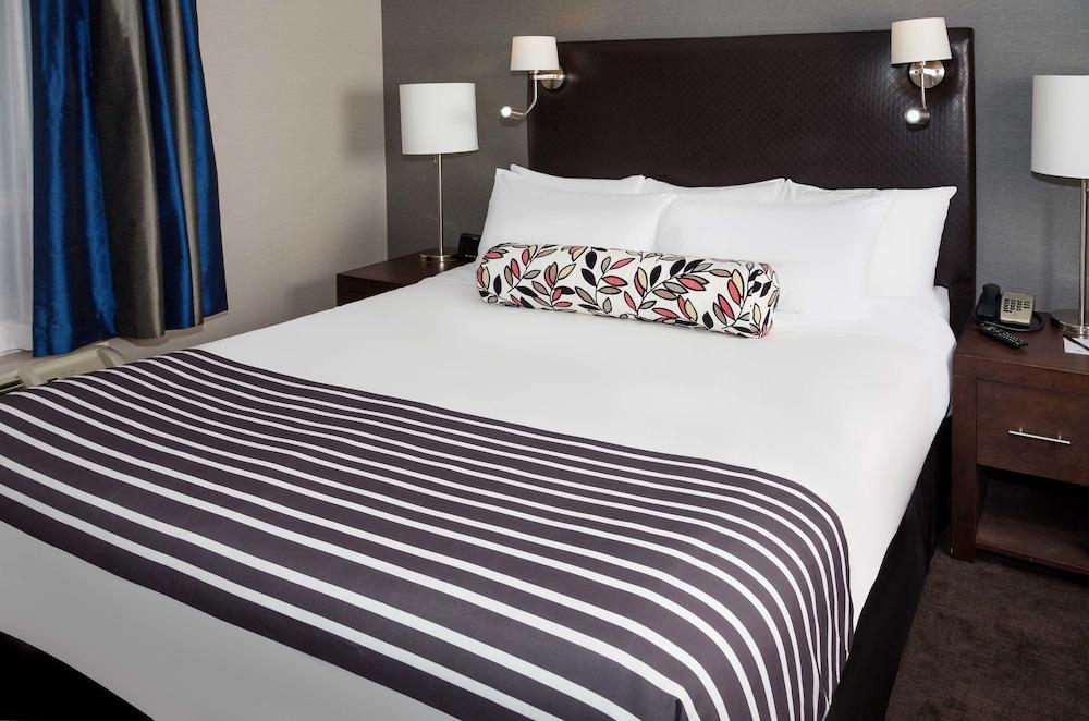 Sandman Signature Edmonton South Hotel Extérieur photo