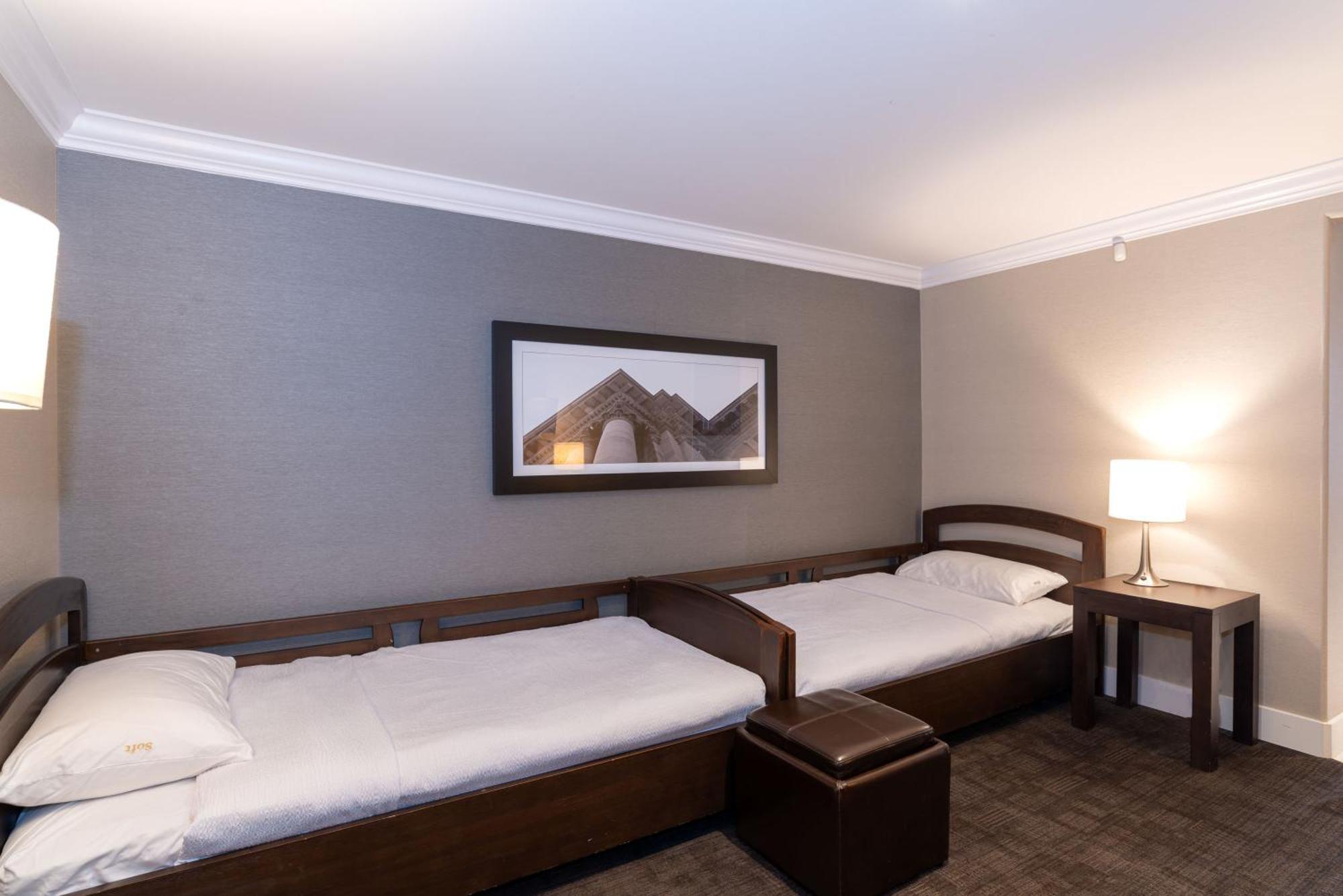 Sandman Signature Edmonton South Hotel Extérieur photo