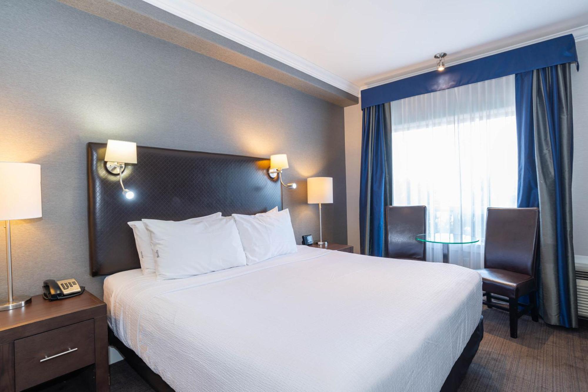 Sandman Signature Edmonton South Hotel Extérieur photo