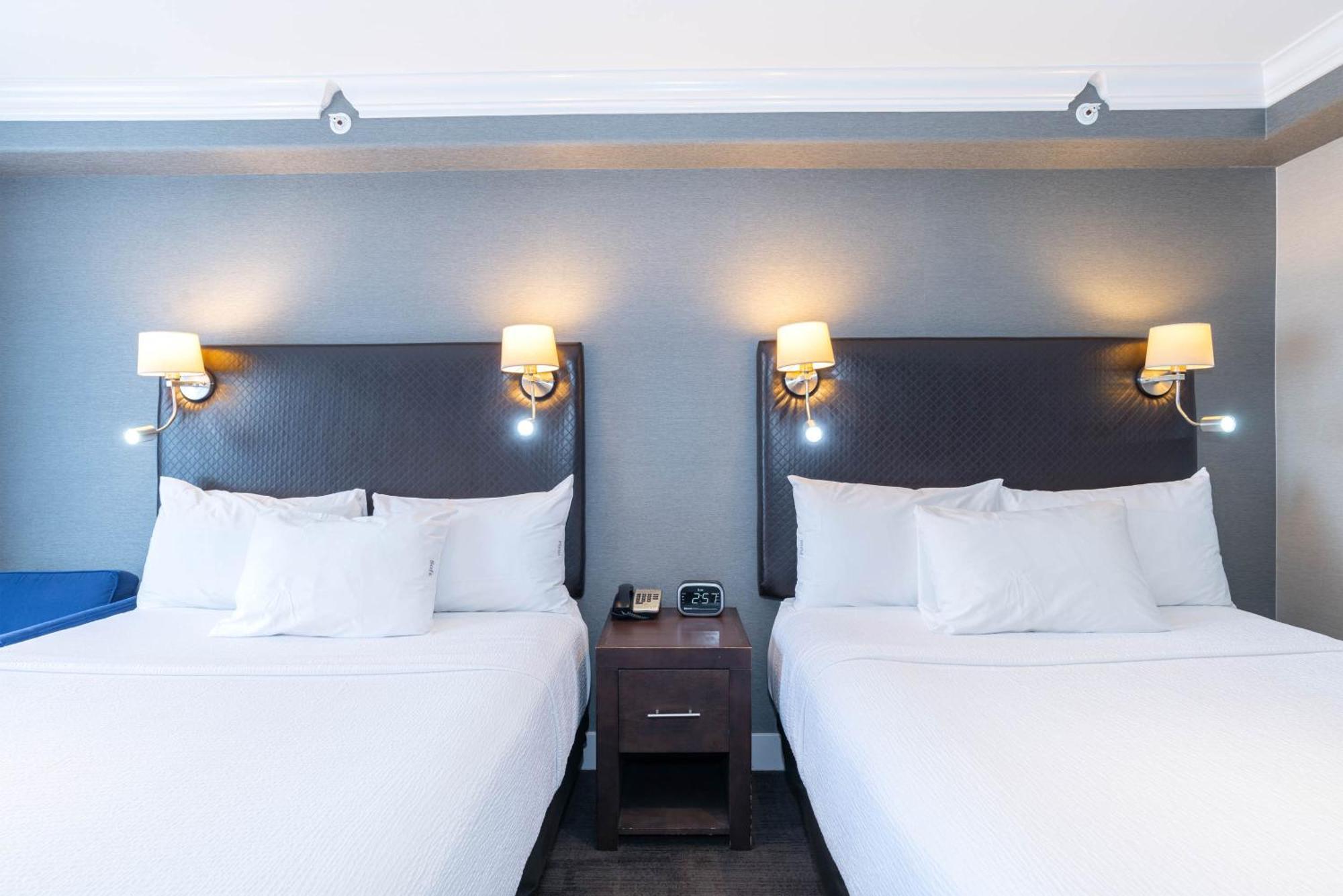 Sandman Signature Edmonton South Hotel Extérieur photo
